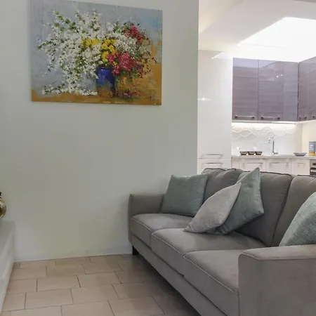 아파트 Altum Villare